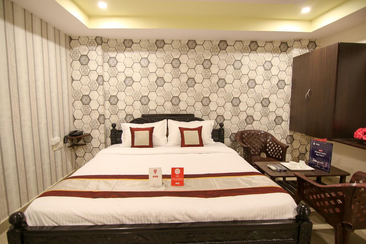 Oyo 9207 Chakri Guest House Visakhapatnam Esterno foto