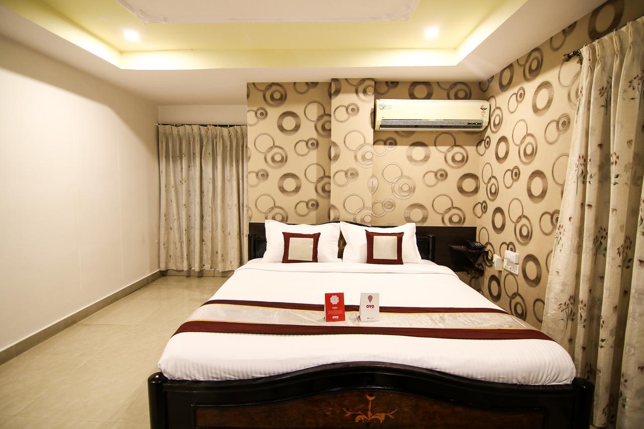 Oyo 9207 Chakri Guest House Visakhapatnam Esterno foto